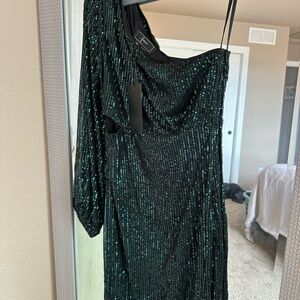 Elegant Green Sequin One-Shoulder Dress